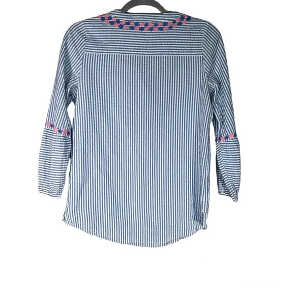 Vineyard Vines Popover Blouse XS Blue Seersucker Embroidered Accents - Picture 2 of 8